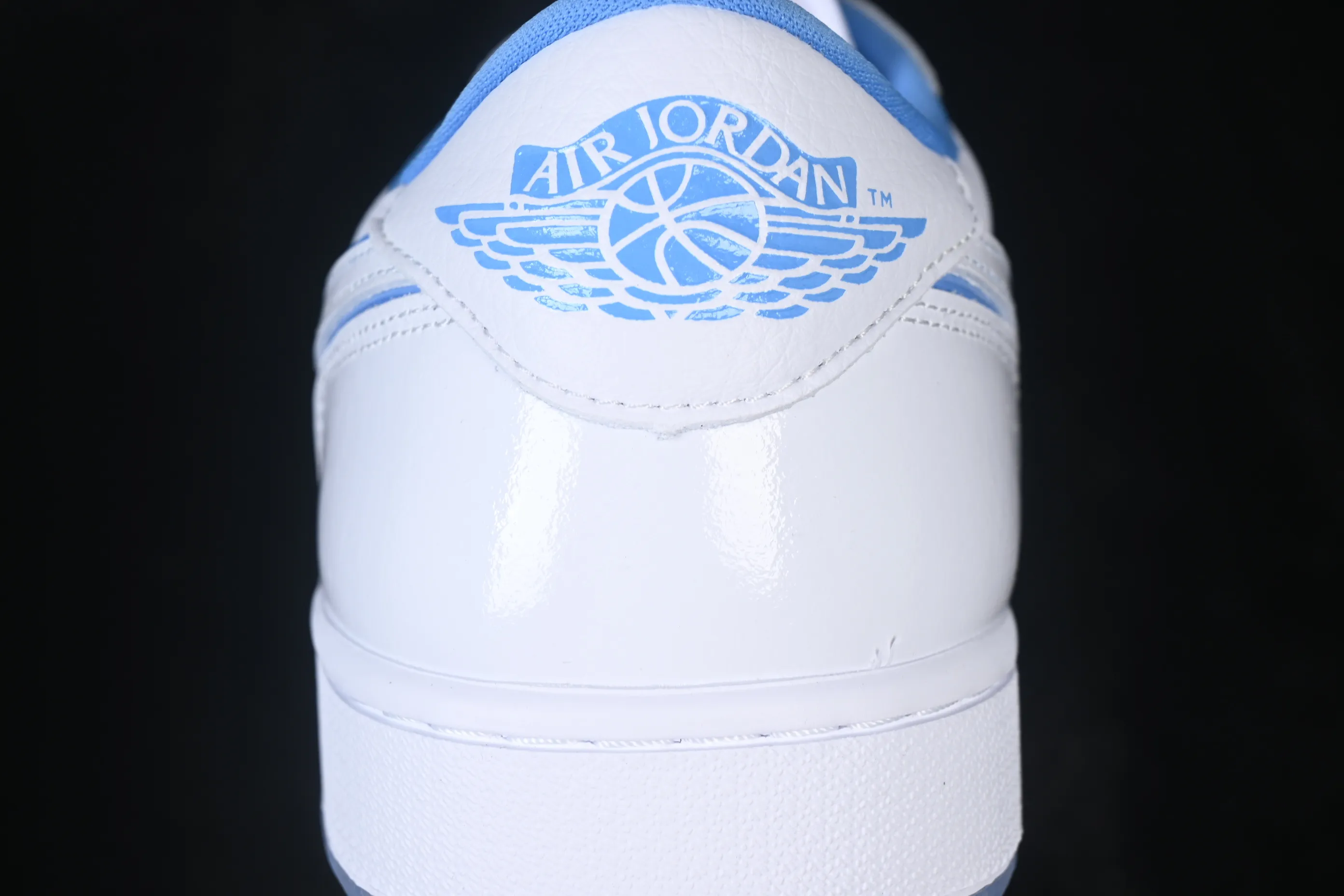 All categories Air Jordan Jordan series basketball shoes Air Jordan 1 Low Air Jordan 1 Low AJ1 Joe 1 patent leather white and blue low-top retro cultural basketball shoes DD9315-118